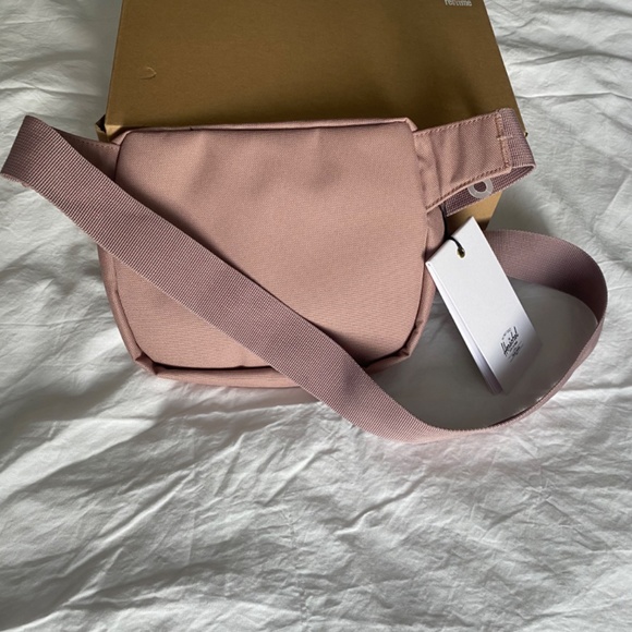NWT Hershel Fifteen Hip Pack Rose Ash - Picture 2 of 4
